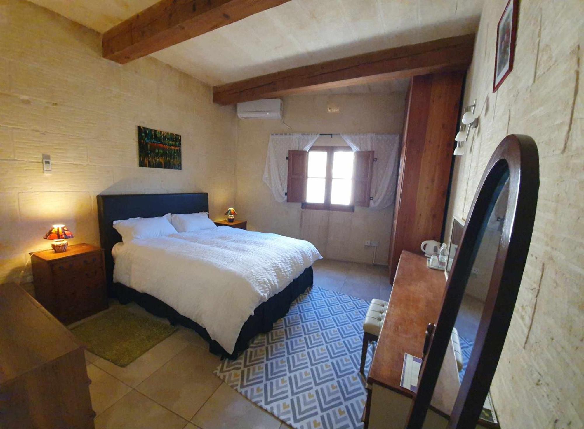 Arthome - Guest Rooms 가르브 외부 사진